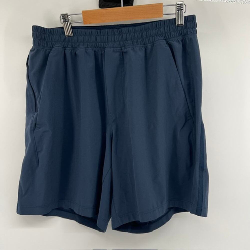 Lululemon Mens Pace Breaker Shorts Size M 7" Navy Blue Athletic Gym Linerless